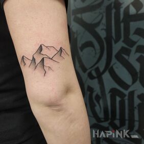 Tattoo Outline Mountains on the upper arm motif: black and gray style: contour / linework