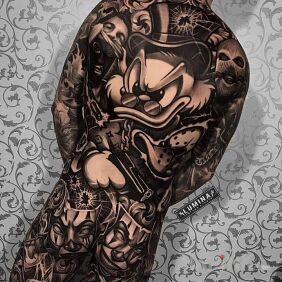 Tattoo Scrooge McDuck on the back motif: black and gray style: graphic / illustrative