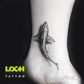 Tattoo 3D Shark on the leg motif: 3D style: realistic