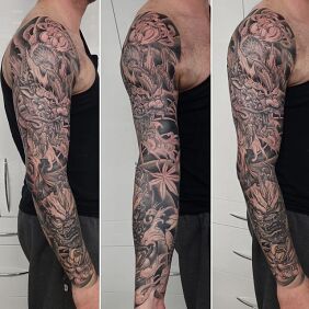 Tattoo Classic Japan On the arm motif: sleeves style: japanese / irezumi