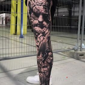 Tattoo Graffiti on ancient sculptures on the thigh motif: 3D style: realistic
