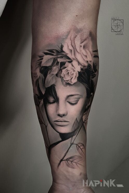 Tattoo PORTRET in faces motif and realistic style on the forearm