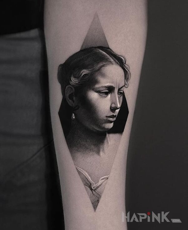 Tattoo PORTRET in 3D motif and graphic / illustrative style on the forearm
