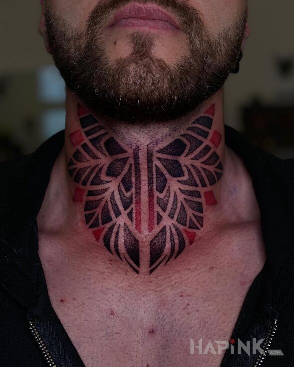 Tattoo @davincisfox Tatuaż na szyje in mandalas motif and geometric style on the neck