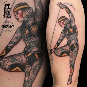 Tattoo Oldschool acrobat on the upper arm motif: colorful style: oldschool