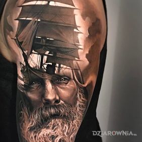 Tatuaż Żeglarz na ramieniu motyw: postacie styl: realistyczne