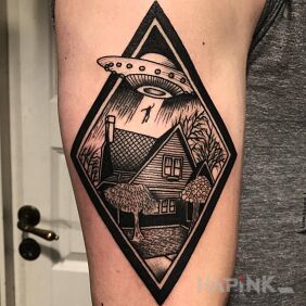 Tattoo Kidnapping on the upper arm motif: other