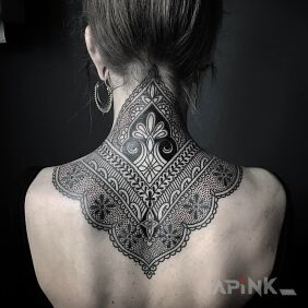 Tattoo Neck ornaments on the nape style: graphic / illustrative