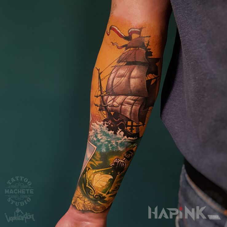 Tattoo Statek na morzu in objects motif and realistic style On the arm