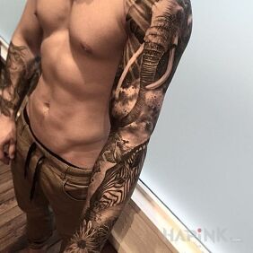 Tattoo Sleeve with animals on the upper arm motif: sleeves style: realistic