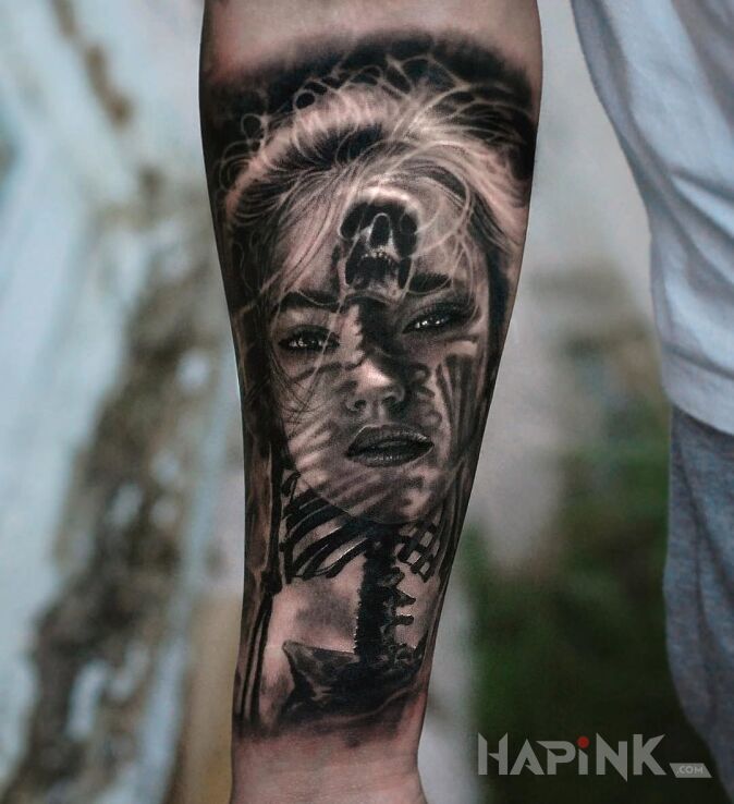 Tattoo Szkielet w portrecie in characters motif and realistic style on the forearm