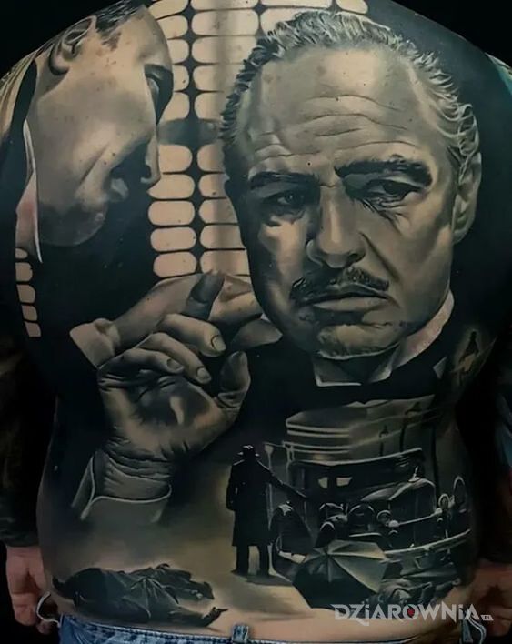 Tatuaż boss mafii w motywie postacie i stylu realistyczne na plecach