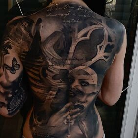 Tattoo Nun dualism on the back motif: 3D style: realistic