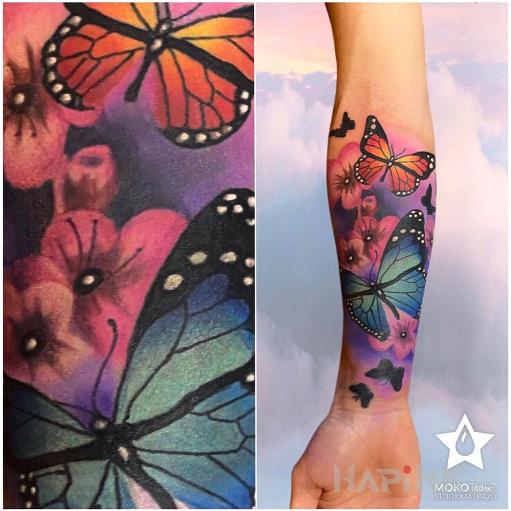 Tattoo Kobiecy tatuaż kolorowy in colorful motif and Watercolor style on the forearm