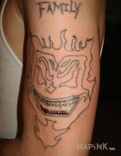 Tattoo Rodzinna tragedia in other motif on the upper arm