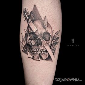Tatuaż Skull na łydce motyw: czarno-szare styl: realistyczne