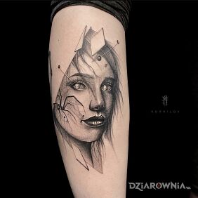 Tatuaż Ghost na przedramieniu motyw: czarno-szare styl: realistyczne
