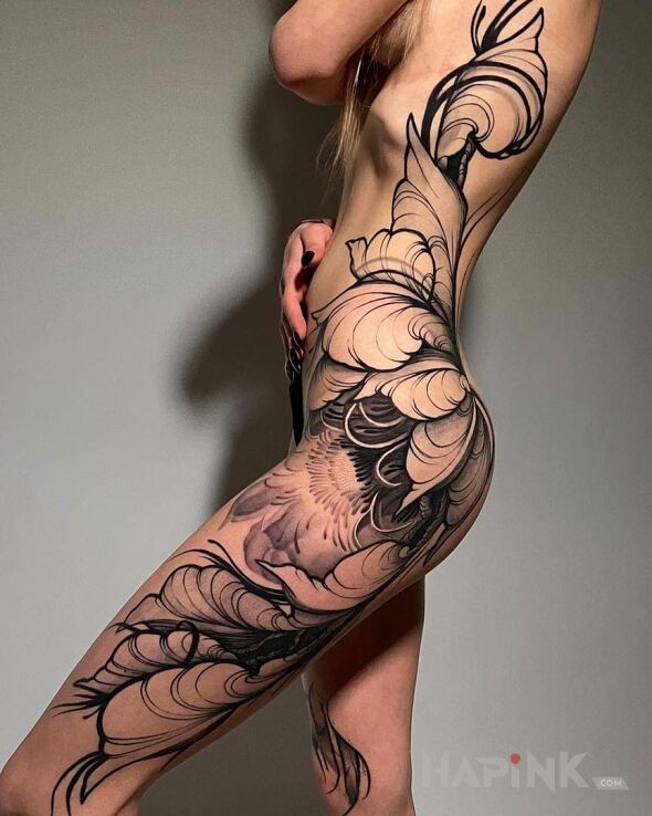 Tattoo Kwiat z abstrakcji in black and gray motif and abstract style intimate