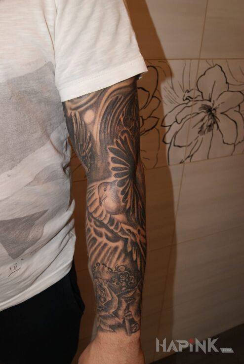 Tattoo Rękaw in sleeves motif on the forearm