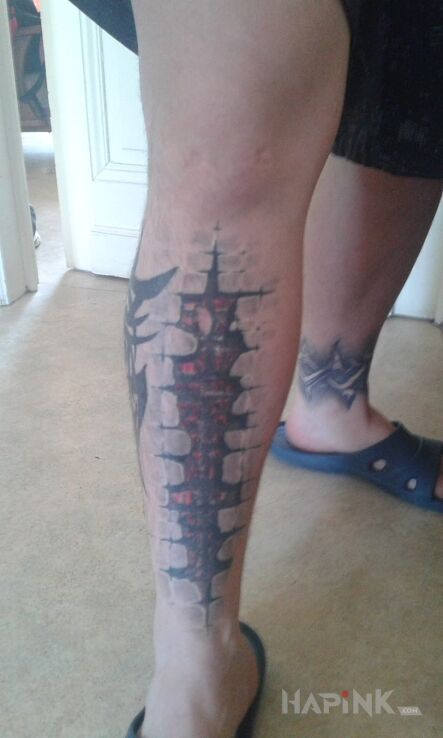 Tattoo Murek in 3D motif on the leg