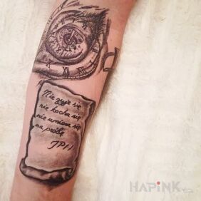 Tattoo Papyrus , eye clock on the forearm motif: lettering