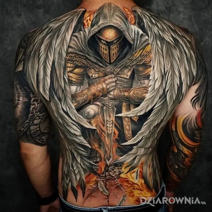 Tatuaż boski rycerz w motywie kolorowe i stylu graficzne / ilustracyjne na plecach