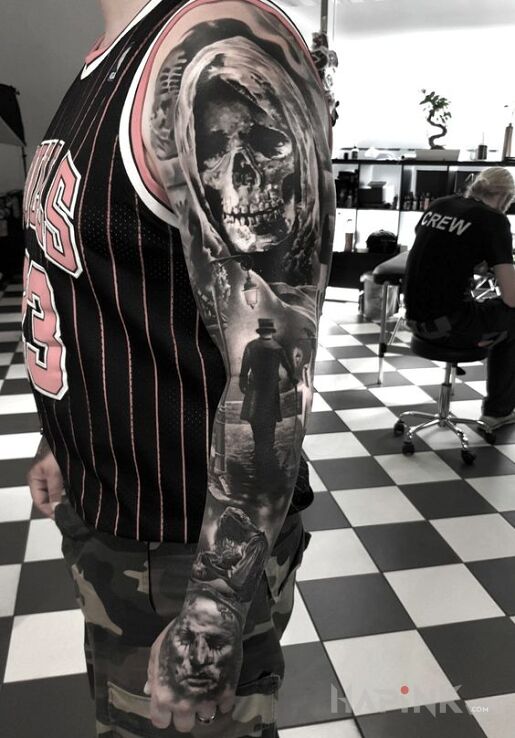Tattoo Śmierć czyha za rogiem in characters motif and realistic style On the arm