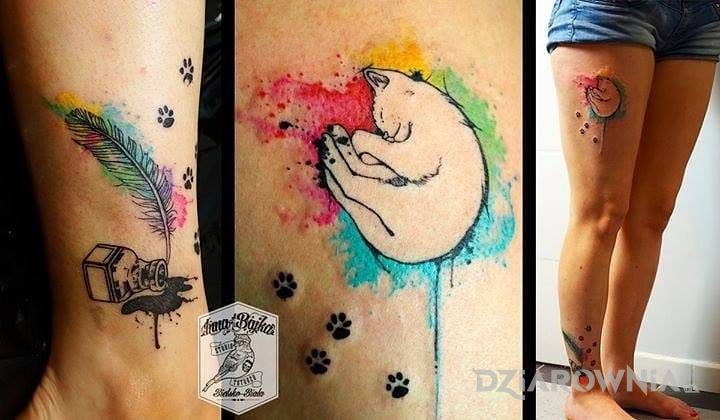 Tatuaż pierwszy motyw tatuaże dwa w motywie zwierzęta na nodze