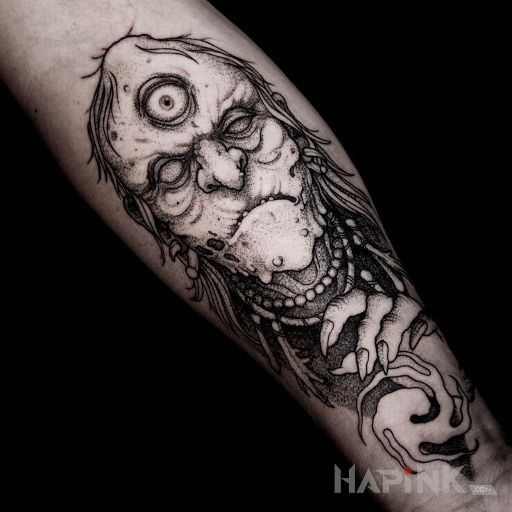 Tattoo Baba Jaga / Wiedźma / Czarownica in black and gray motif and contour / linework style On the arm