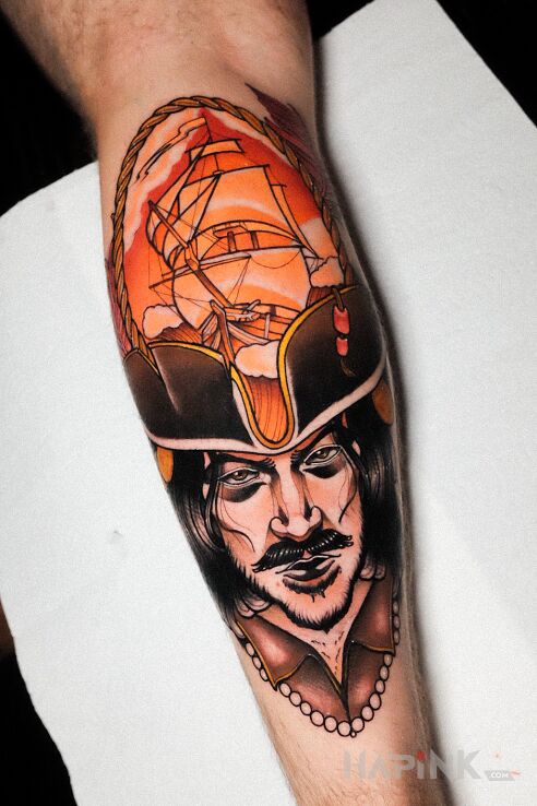 Tattoo Pirat / Statek / Kapitan in faces motif and neo-traditional style on the calf