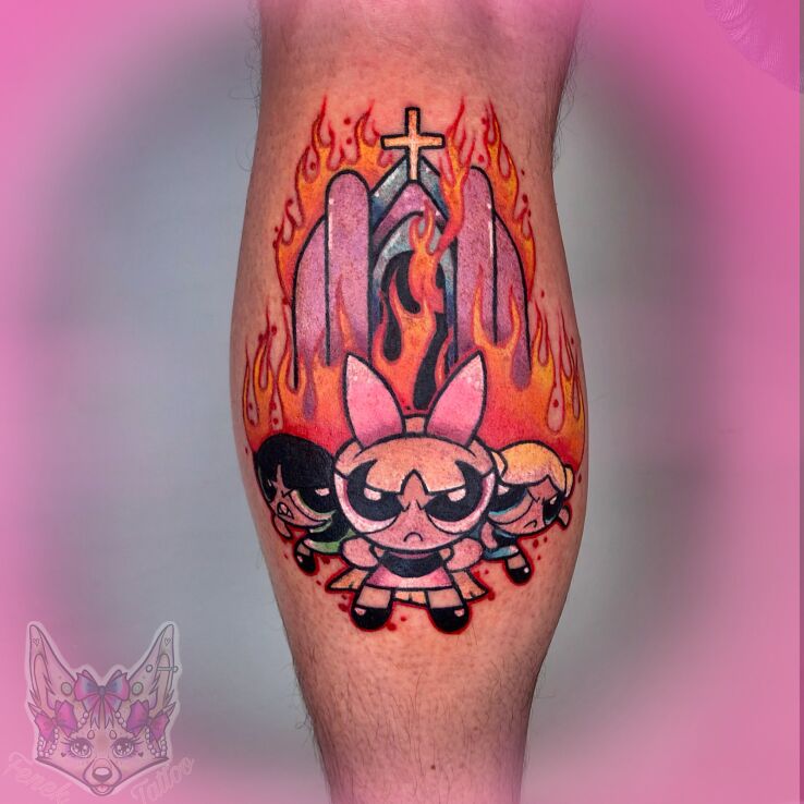 Tatuaż atomówki  kościół  ogień  ognisko w motywie sławnych osób i stylu kreskówkowe / komiksowe na łydce