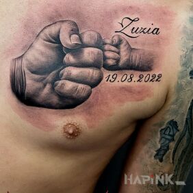 Tattoo Family on the chest motif: 3D style: realistic