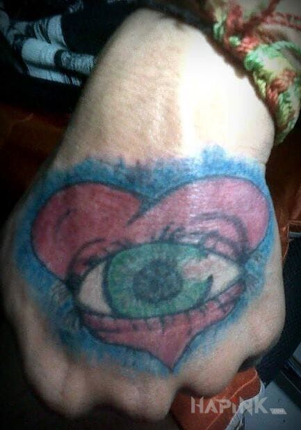 Tattoo Lipton in other motif on the hand
