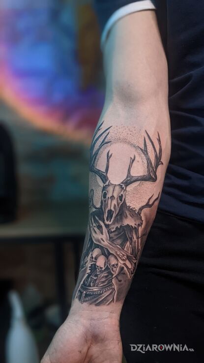 Tatuaż jerzy w motywie czarno-szare i stylu realistyczne na przedramieniu