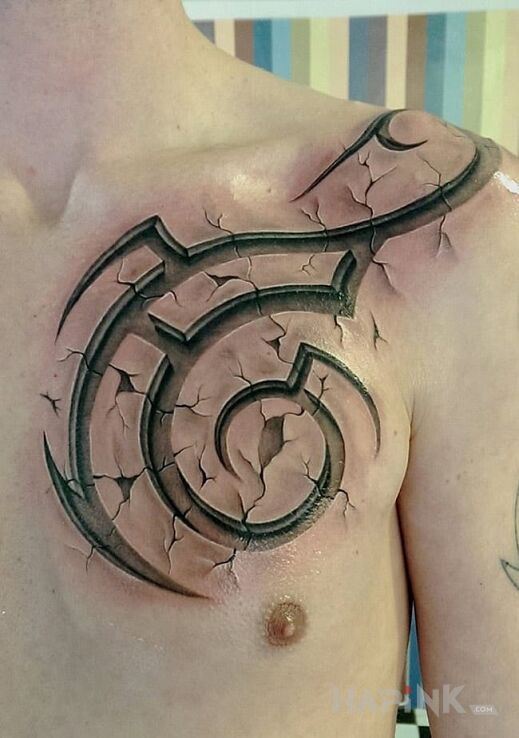 Tattoo Tribal 3d in 3D motif and tribal style on the chest