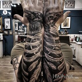Tattoo Ravens on the forearm motif: animals