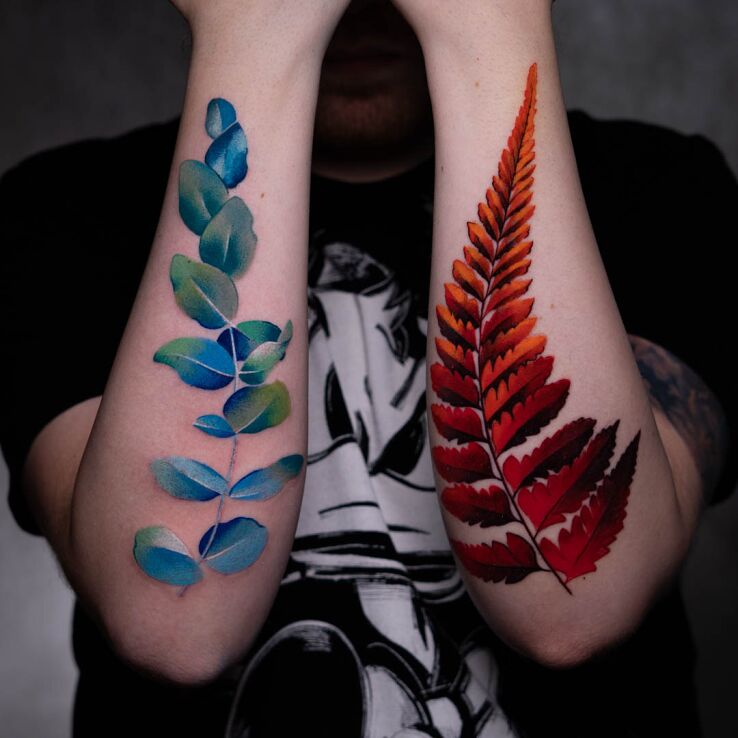 Tatuaż paproć i eukaliptus w motywie natura i stylu graficzne / ilustracyjne na przedramieniu