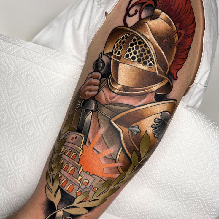 Tatuaż gladiator w motywie seksowne i stylu neotradycyjne na biodrze