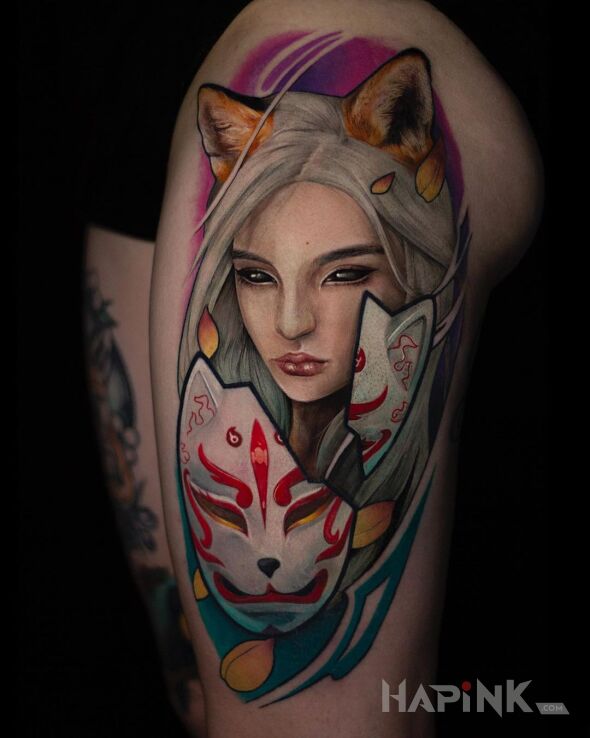 Tattoo @davincisfox Tatuaż damski kolorowy na udzie in colorful motif on the thigh