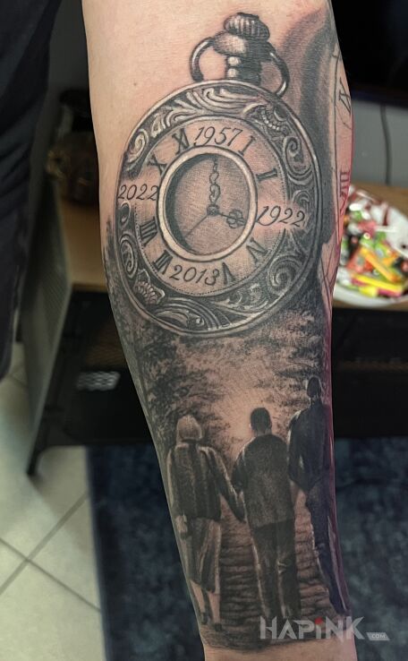 Tattoo Babcia,tata i syn(wnuczek) in characters motif and realistic style On the arm
