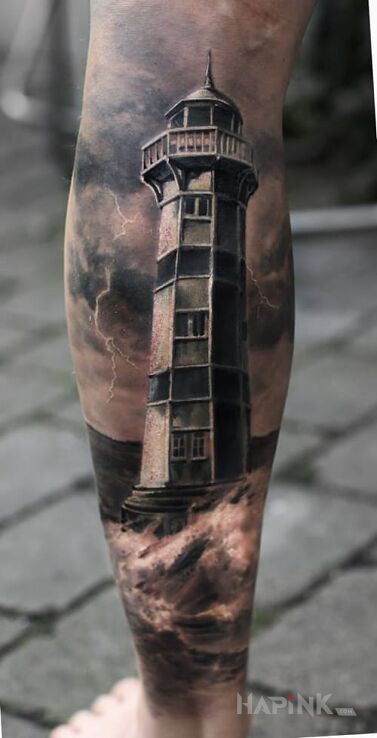 Tattoo Latarnia in 3D motif and realistic style on the calf