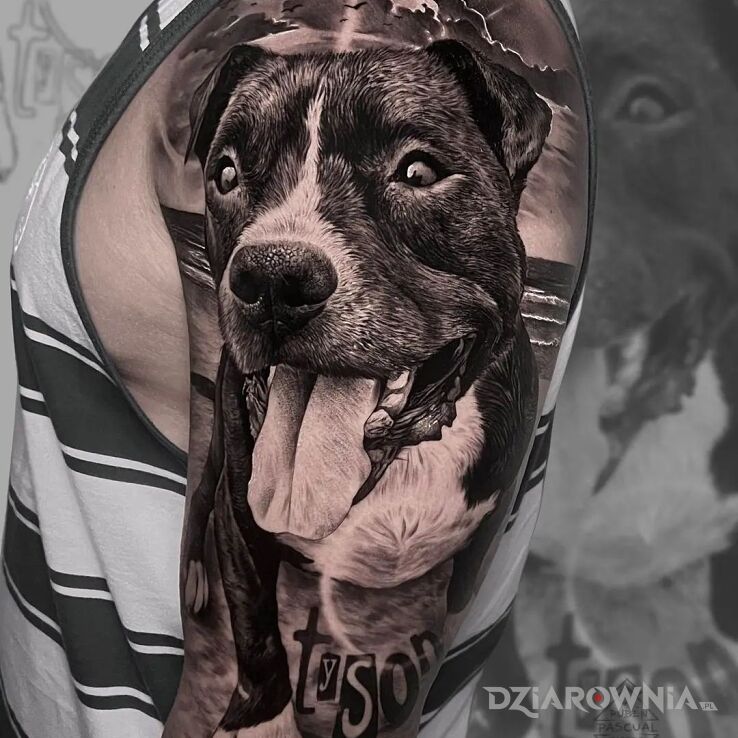 Tatuaż Pieseu w motywie 3D i stylu realistyczne na ramieniu