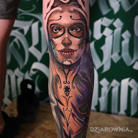 Tatuaż Muerte na łydce motyw: twarze styl: graficzne / ilustracyjne