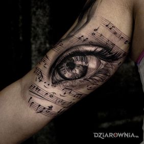 Tatuaż Muzykalne oko na ramieniu motyw: 3D styl: realistyczne