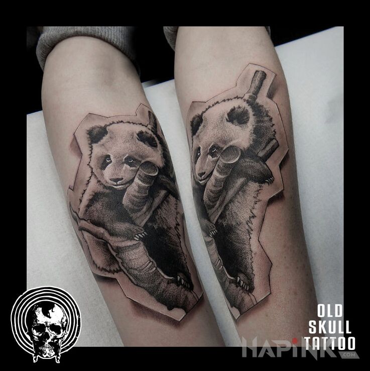 Tattoo Miś in black and gray motif and realistic style on the calf