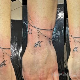 Tattoo Bracelet On the arm motif: other
