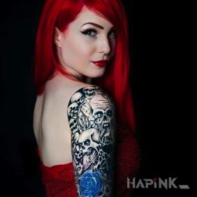 Tattoo Red and blue on the upper arm motif: sleeves