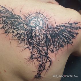 Tatuaż Anioł na plecach motyw: anioły