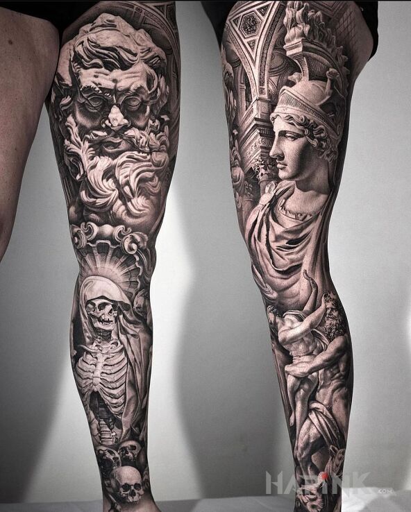 Tattoo Brodacz na głównym planie in legsleeves motif and realistic style on the tibia