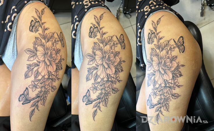 Tatuaż uwielbiam takie prace w motywie kwiaty i stylu blackwork / blackout na nodze